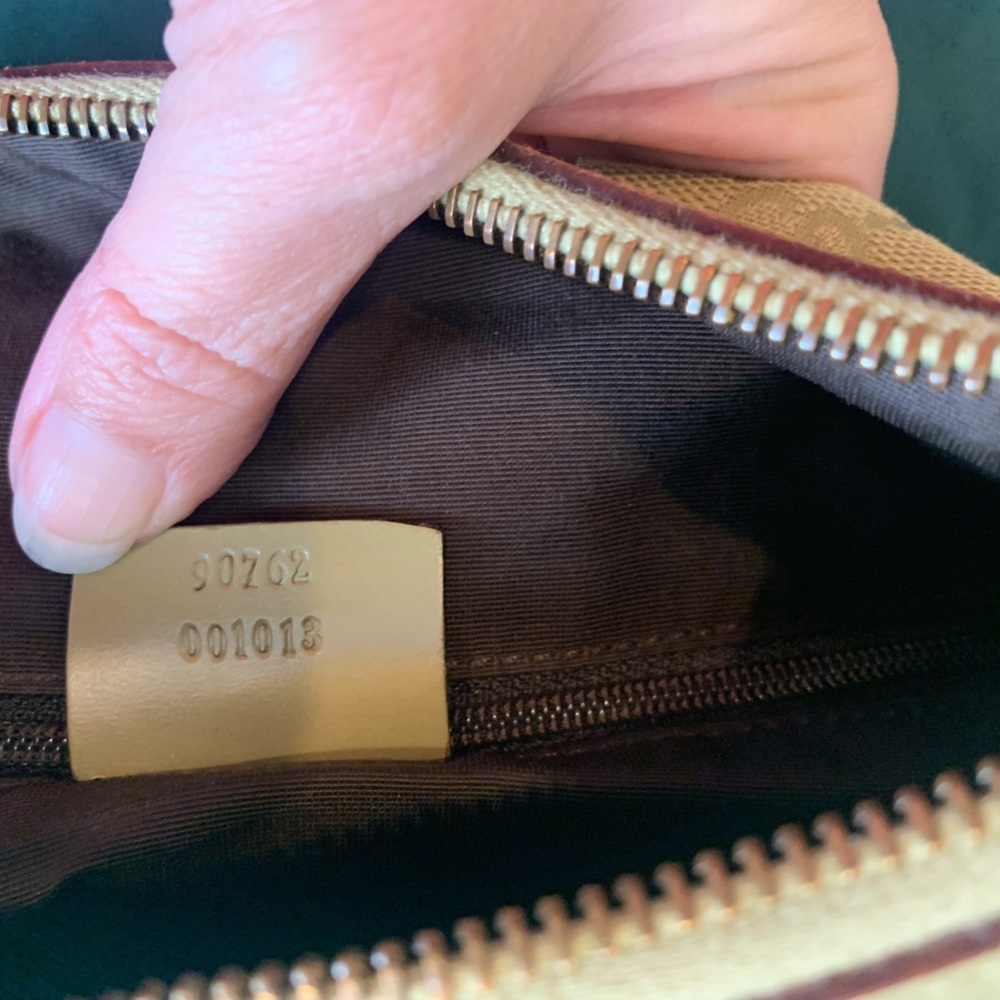 EUC Gucci canvas crossbody bag - Picture 11 of 13